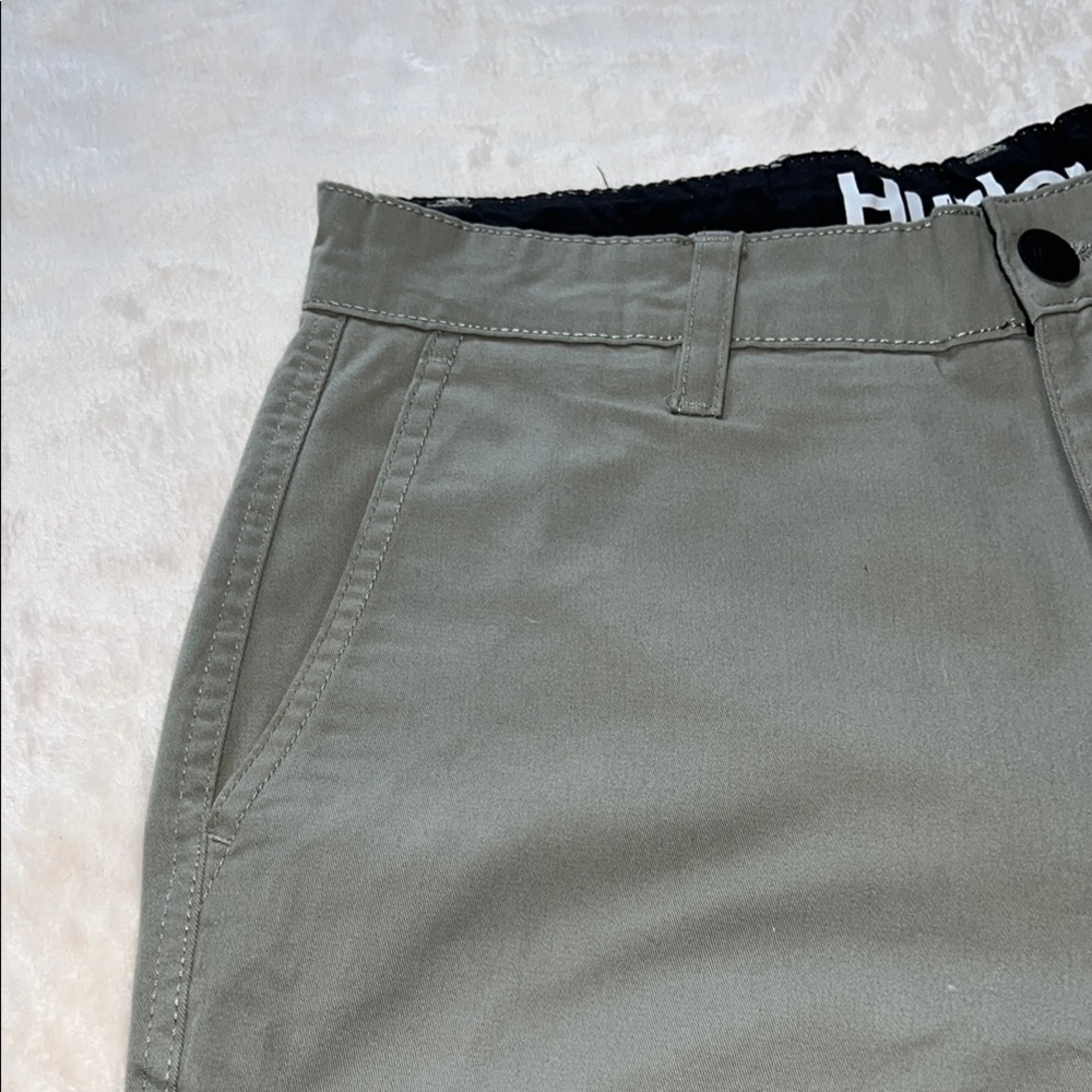 Hurley Men’s Sage  Green Cotton Blend Flat Front Shorts Casual Cut SZ 32 - Picture 3 of 10
